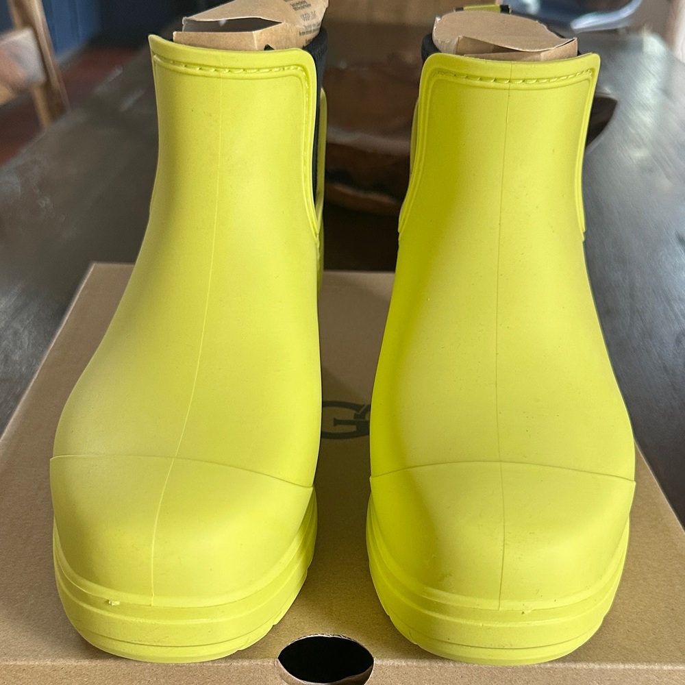 UGG Neon Yellow Short Rain Boots